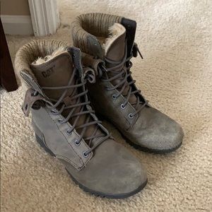 CAT brand women’s boots